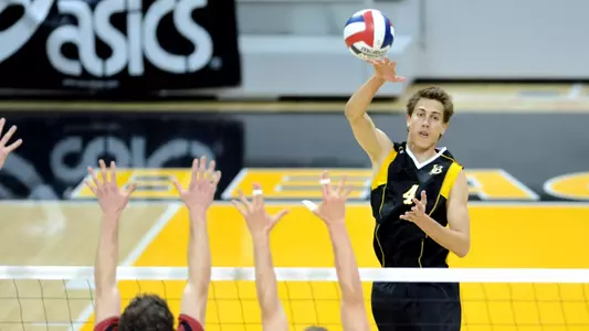 Freshman Taylor Crabb had 11 kills and four blocks in a 3-1 win at UC San Diego.