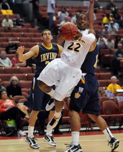 Casper Ware led the 49ers with 23 points