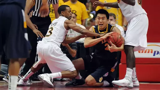 Long Beach State vs. UC Irvine, 2011 Big West Conference Basketball Tournament, Honda Center, Anaheim, Calif. (Photos by Stephen Carr/LBSU Athletic Media Relations)