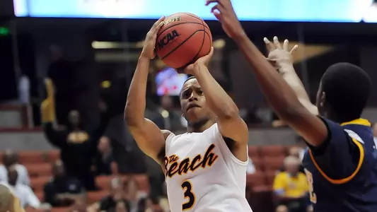 Long Beach State vs. UC Irvine, 2011 Big West Conference Basketball Tournament, Honda Center, Anaheim, Calif. (Photos by Stephen Carr/LBSU Athletic Media Relations)