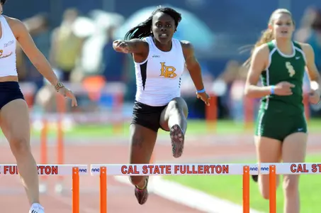 The 49ers are set to compete in the Aztec Invitational on Saturday.