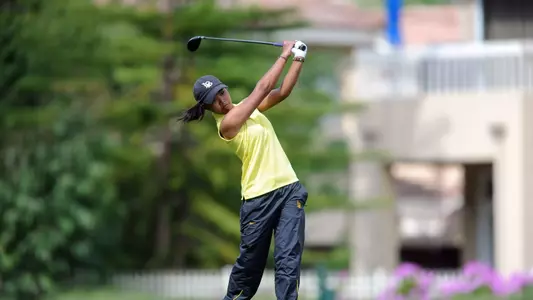 Rochelle Chan (Photo by Stephen Carr/LBSU Athletic Media Relations)