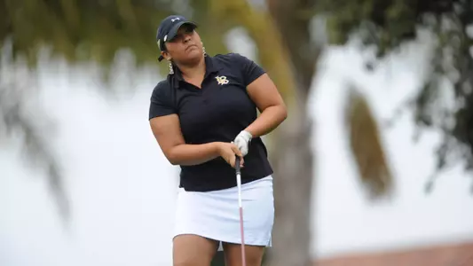 Junior Noelle Zavaleta (pictured) tied for seventh-place with senior Reina Rogers after 36-holes at the Pacific Coast Intercollegiate.