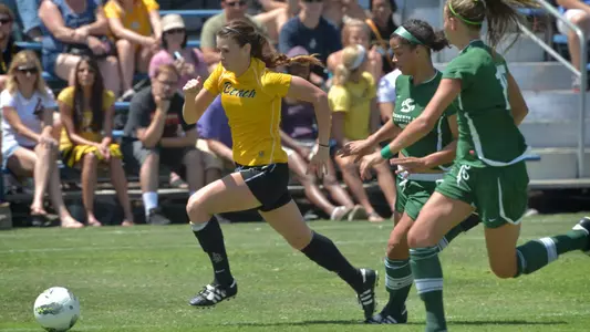 Junior defender Jenny Soza (11). (Photo by Steven Georges/Long Beach State)