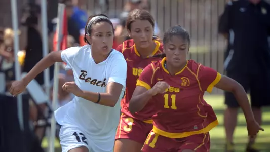 Junior forward Nadia Link. (Photos by Steven Georges/LBSU)