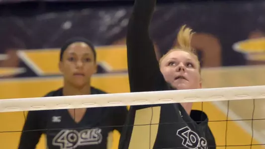 8/20/11 - Haleigh Hampton (8) of the Long Beach State Women's Volleyball team as they play UMBC during the Long Beach State Mizuno Invitational at the Pyramid.
Long Beach went on to win 3-0.
Photos by Steven Georges/Long Beach State