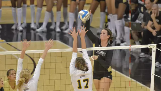 8/20/11 - Caitlin Ledoux (1) of the Long Beach State Women's Volleyball team as they play UMBC during the Long Beach State Mizuno Invitational at the Pyramid.
Long Beach went on to win 3-0.
Photos by Steven Georges/Long Beach State