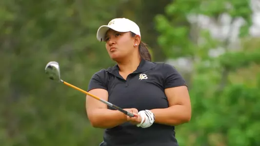 Junior Simone Hoey recorded an even-72 to tie for 23rd at the Ptarmigan Ram Fall Classic.