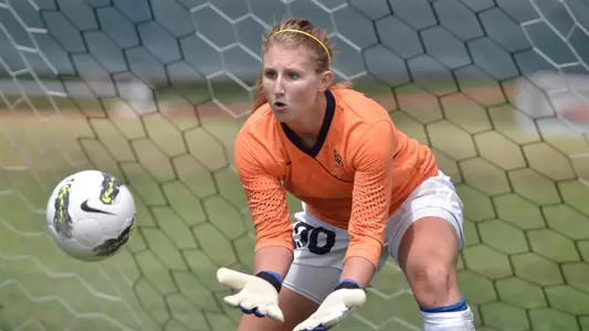 9/4//11 - Goalkeeper Kaitlyn Gustaves (00) of Long Beach State Women's Soccer in a match against Hawaii at Long Beach. Photo by Steven Georges/Long Beach State