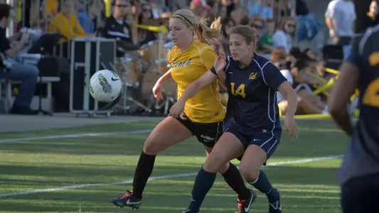 9/9//11 - Nicole Sweetman (26) of the Long Beach State Women's Soccer team in Long Beach.
Photo by Steven Georges/Long Beach State
