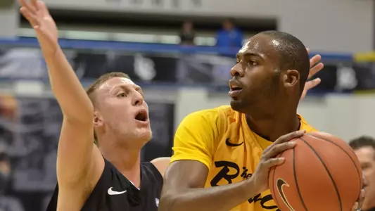 Larry Anderson - Long Beach State vs. Pacific.  Jan. 14, 2012  (Photo by Steven Georges/LBSU)
