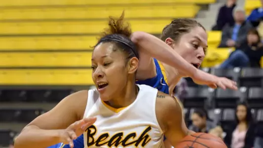 Senior Tipesa Moorer earned Big West Player of the Week honors after leading the 49ers to a pair of conference wins last week.