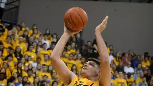 1/28/12 - Edis Dervisevic.
(Photo by Steven Georges/LBSU)