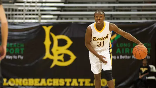 Chantel Dooley in the game against Iona at the Walter Pyramid on Sun., Nov. 11, 2012.