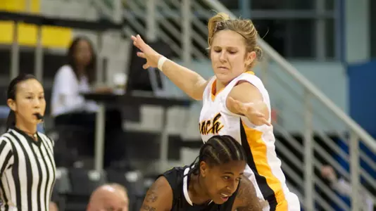 Lauren Spargo in the game against Iona at the Walter Pyramid on Sun., Nov. 11, 2012.