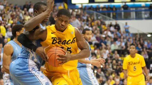 Dan Jennings battles down low against No. 11 North Carolina on Friday, Nov. 16.