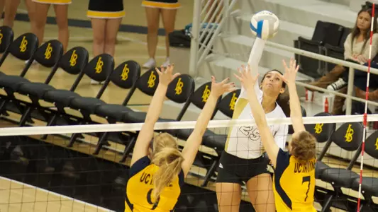Freshman Alex Reid finished with 18 kills, including nine in the fourth set.