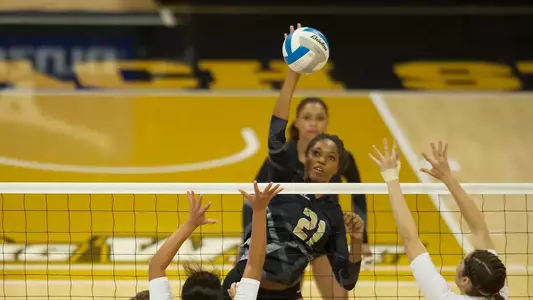 Chisom Okpala earned the final Big West Player of the Week after leading the 49ers to a pair of wins.