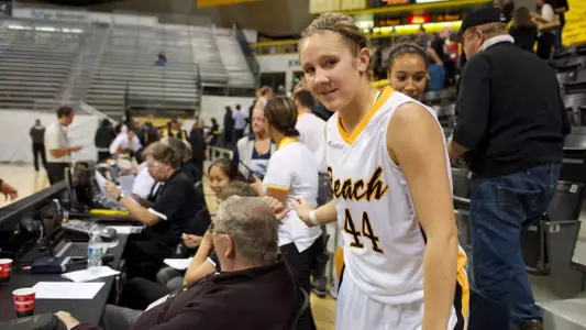 Lauren Spargo in the season opener against Sacramento State at the Walter Pyramid, Fri., Nov. 9, 2012.