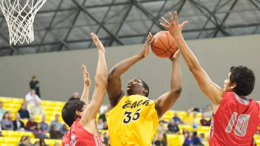Dan Jennings in the non-conference match against BYU-Hawaii at the Walter Pyramid, Long Beach, Calif., Sat., Dec. 15, 2012.