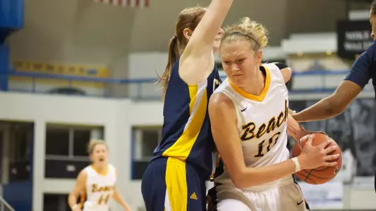 Ella Clark in the Beach Classic game against Canisius at the Walter Pyramid, Long Beach, Calif., Thu., Dec. 20, 2012.