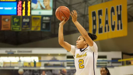 Sophomore Bianka Balthazar had a season-high 15 points against Santa Clara.