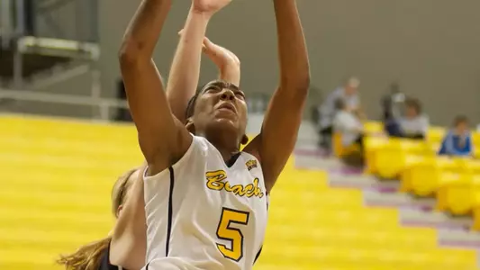 Jade Wilson in the non-conference match against Santa Clara at the Walter Pyramid, Long Beach, Calif., Sun., Dec. 9, 2012.
