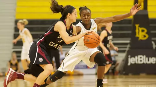 Chantel Dooley in the non-conference match against Santa Clara at the Walter Pyramid, Long Beach, Calif., Sun., Dec. 9, 2012.