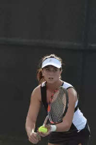 Rachel Manasse defeated Synkova 6-1, 6-1.