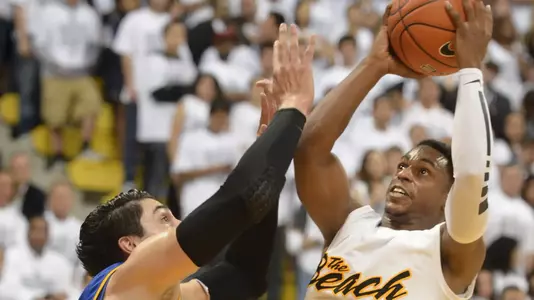 2/22/12 - Casper Ware (22) of the Long Beach State Men's Basketball team.  (Photo by Steven Georges/LBSU)