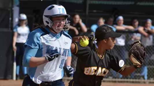 2/29/12 - Ashlynn Booker (20) of the Long Beach State Softball team. Photo by Steven Georges/LBSUwww.StevenGeorges.com