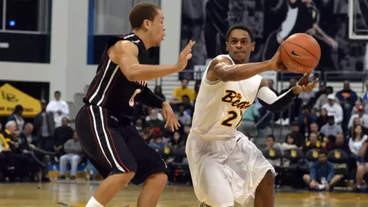 2/4/12 - Casper Ware.  (Photo by Steven Georges/LBSU)