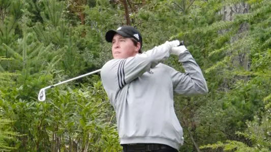 Senior Kevin Roy is tied for fourth place after two rounds at the Bandon Dunes Championship.