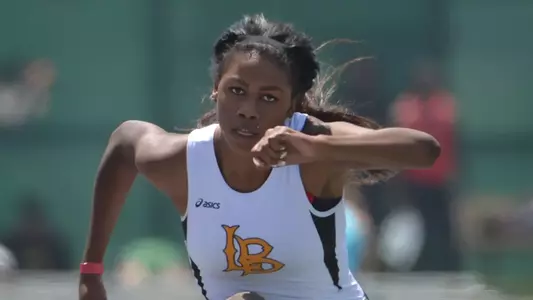 4/21/12 - Amber Clark Photo by Steven Georges/LBSU