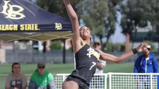 Janisa Johnson and Tyler Jackson won in the fifth flight on Thursday.