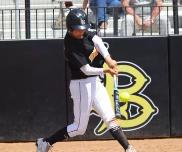 Carrasco hits three-run home run in the bottom of the fourth