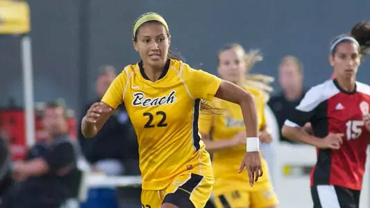 Junior Jessika Oseguera recorded her first goal as a 49er against Saint Francis. (Photos by John Fajardo/LBSU)