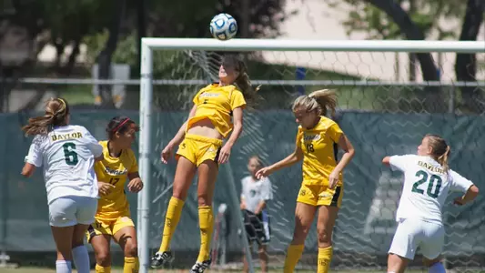 Taylor Nelson - - Baylor vs. Long Beach State. Aug. 26, 2012. (Photo by John Fajardo/LBSU).