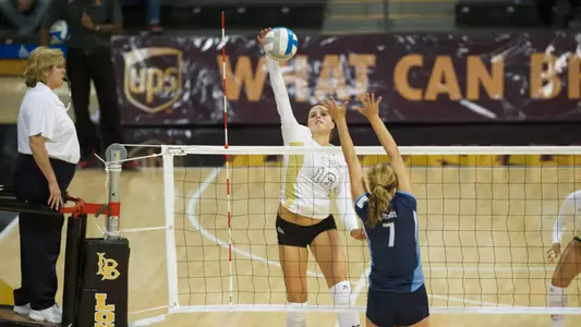 Delainey Aigner-Swesey had 11 kills for the 49ers on .290 hitting.