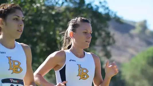 Senior Nina Moore was named the Big West Women's Cross Country Athlete of the Week.