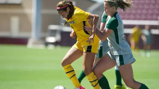 Elizabeth Lyons - North Texas vs. Long Beach State at Ellis Field, College Station, Texas. Sept. 9, 2012 (Photo by John Fajardo/LBSU)
