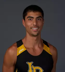 Senior Matt Maldonado was featured in an interview on Flotrack.org.