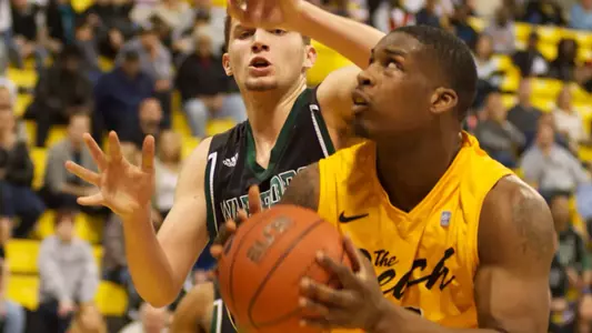 Dan Jennings in the Big West Conference match against Hawaii at the Walter Pyramid, Long Beach, Calif., Sat., Jan. 12, 2013.