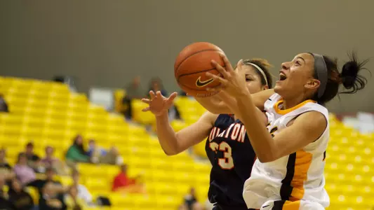 Sophomore Devin Hudson had a career-high 17 points and 14 rebounds to lead the 49ers to a 45-39 win over Cal State Fullerton.