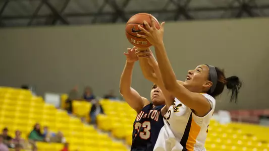 Devin Hudson in the Big West Conference match against Cal State Fullerton at the Walter Pyramid, Long Beach, Calif., Sat., Jan. 19, 2013.