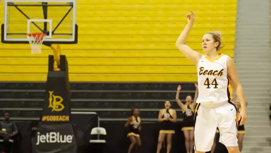 Sophomore Lauren Spargo had a season-high 16 points to lead the 49ers to a 71-61 win over UC Irvine on Saturday.