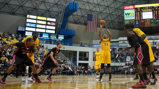Kyle Richardson in the Big West Conference match against Northridge at the Walter Pyramid, Long Beach, Calif., Wed., Jan. 9, 2013.