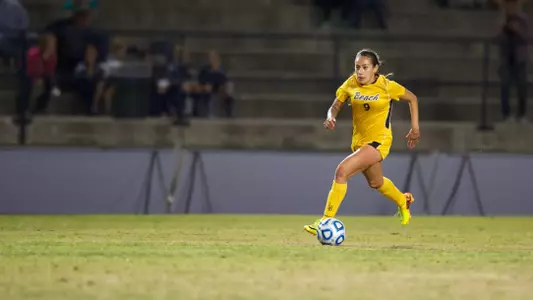 Elizabeth Lyons. (Photo by John Fajardo/LBSU)