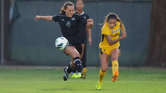 Elizabeth Lyons. (Photo by John Fajardo/LBSU)