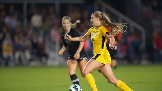 Hannah Sanders.  (Photo by John Fajardo/LBSU)